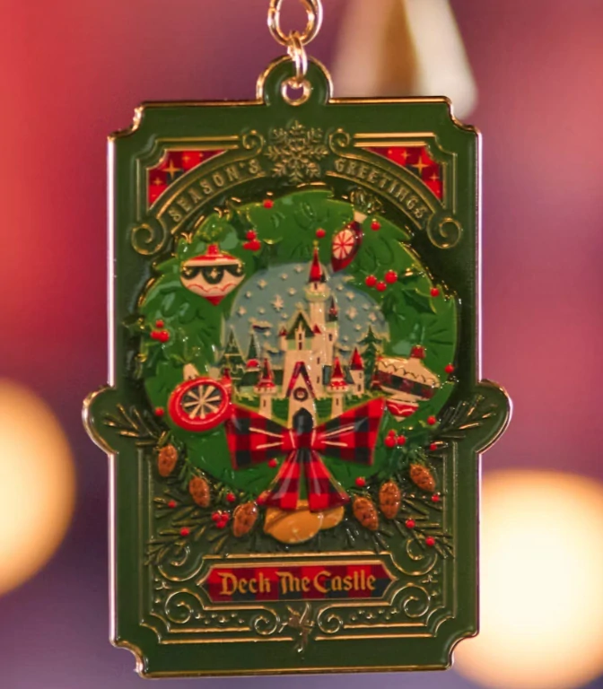 Disney vánoční Kovová ozdoba hrad 