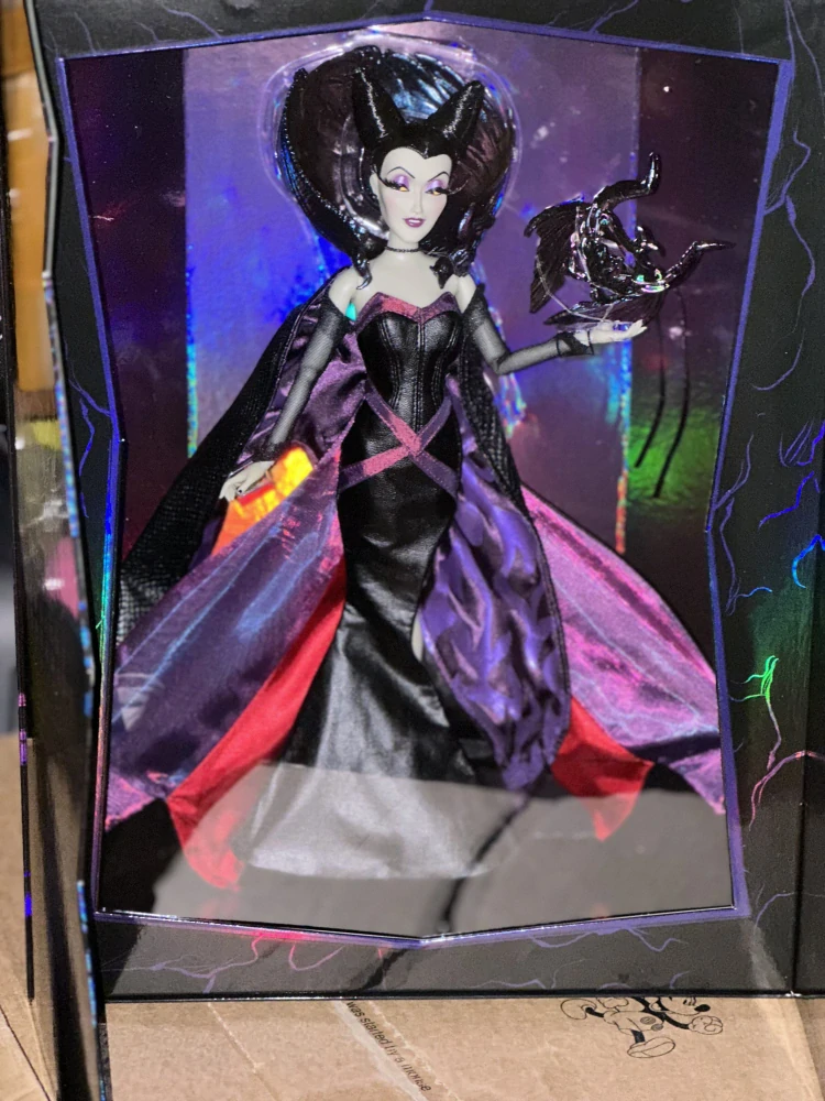 Zloba Masquerade panenka sběratelská limitovaná edice Maleficent