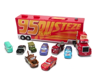 Cars kamion Mack + 8 kovových autíček